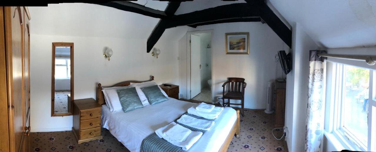 The Britannia Inn شيربورن المظهر الخارجي الصورة